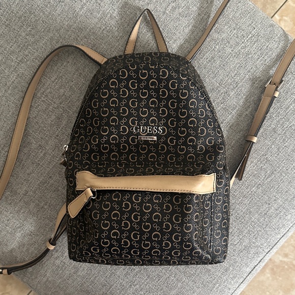 Guess Backpack - Picture 1 of 11